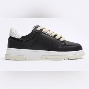 Zara Men’s Chunky Black Sneakers with Cream Laces